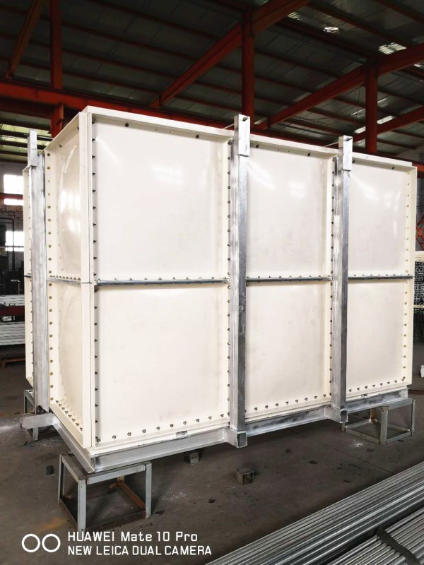 我們運(yùn)輸玻璃鋼水箱時(shí)應(yīng)該注意哪些問題？